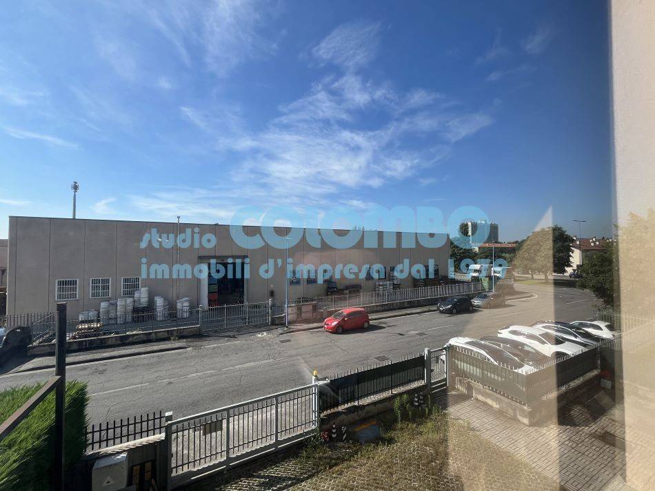 ufficio in vendita a Brescia in zona Sant'Eufemia