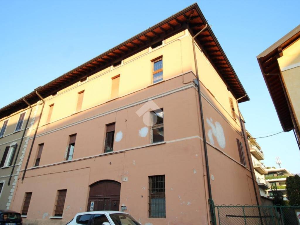 appartamento in vendita a Brescia in zona Mompiano