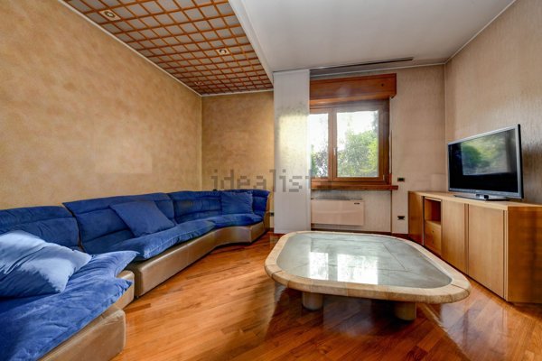casa indipendente in vendita a Brescia in zona Caionvico