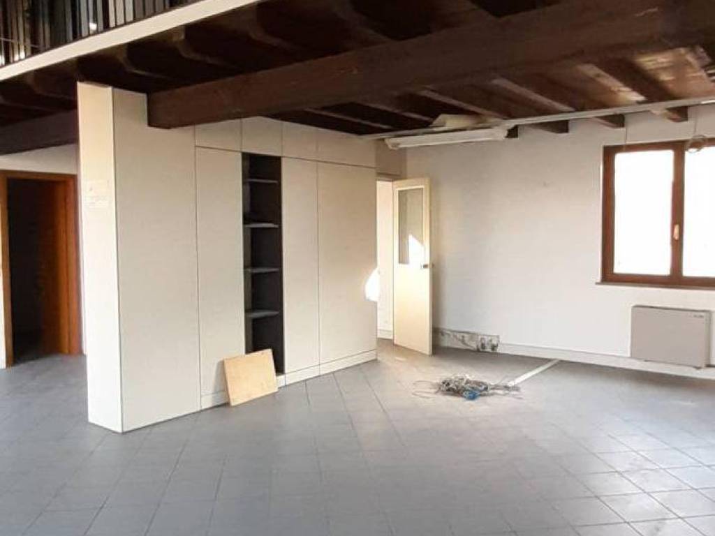ufficio in vendita a Brescia