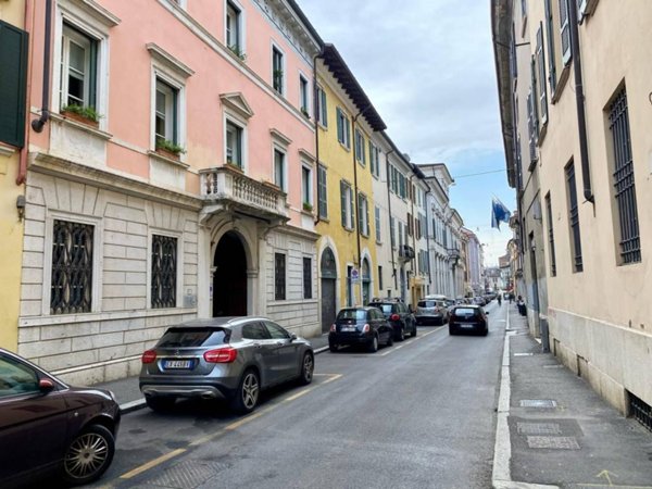appartamento in vendita a Brescia in zona Centro Storico
