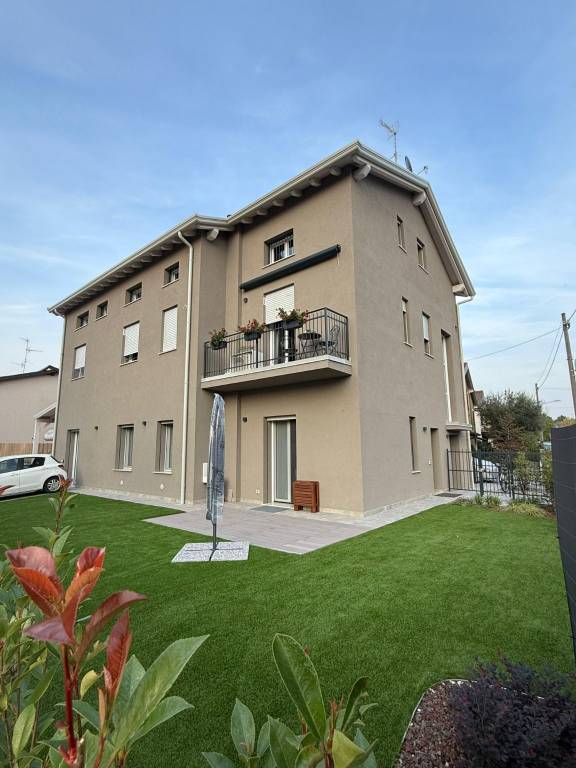 appartamento in vendita a Brescia in zona Villaggio Badia