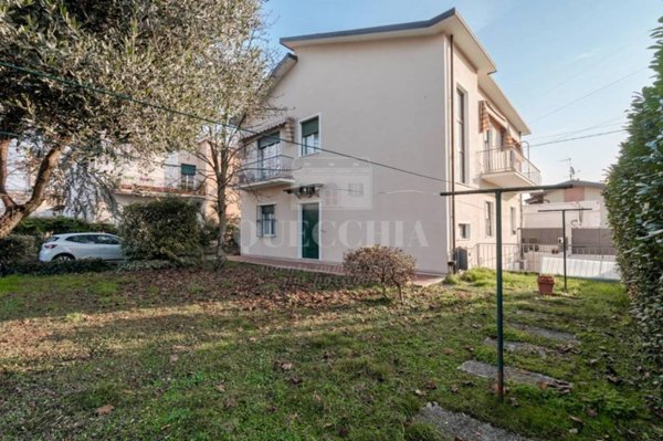appartamento in vendita a Brescia in zona Lamarmora