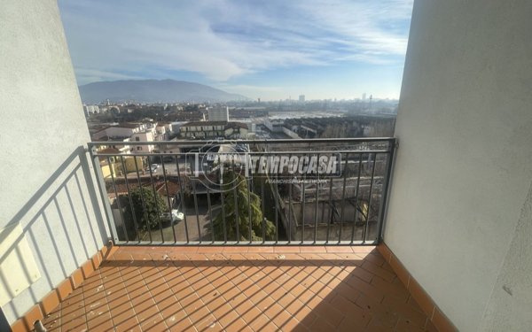 appartamento in vendita a Brescia in zona Quartiere Primo Maggio