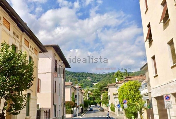 appartamento in vendita a Brescia in zona Porta Venezia