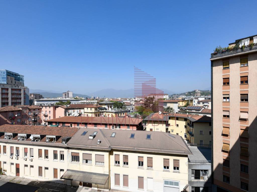 appartamento in vendita a Brescia in zona Centro Storico