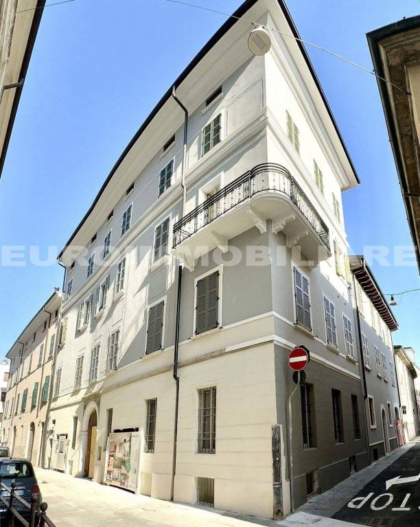 appartamento in vendita a Brescia in zona Centro Storico