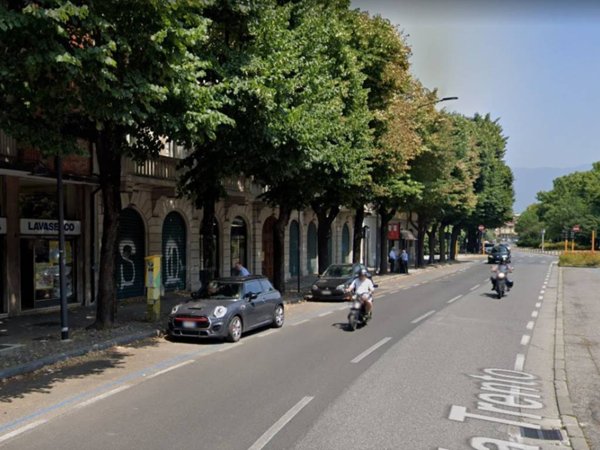 negozio in vendita a Brescia in zona Borgo Trento