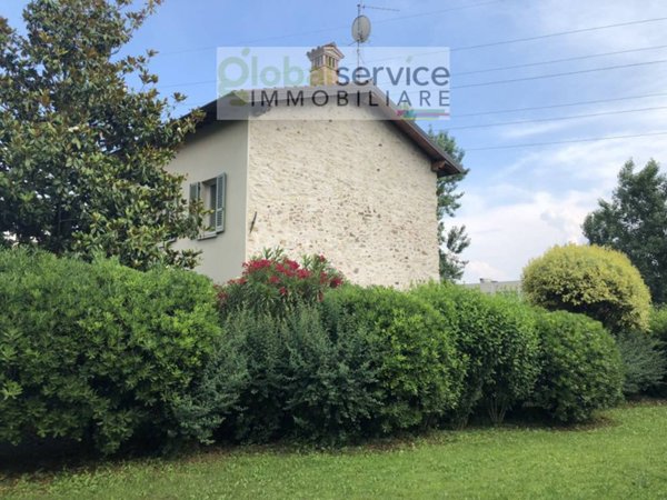 casa indipendente in vendita a Brescia in zona Casazza