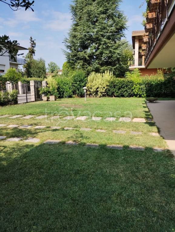 casa indipendente in vendita a Brescia in zona Urago/Mella