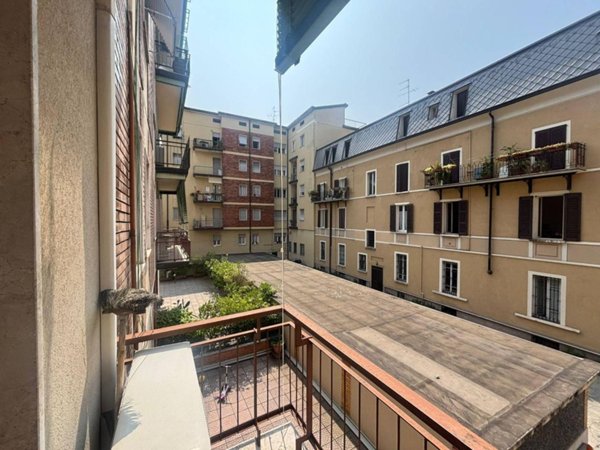 appartamento in vendita a Brescia in zona Villaggio Prealpino