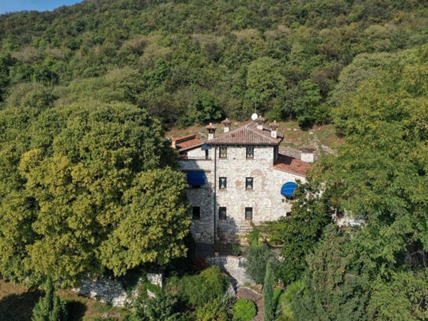 intera palazzina in vendita a Brescia in zona Chiusure