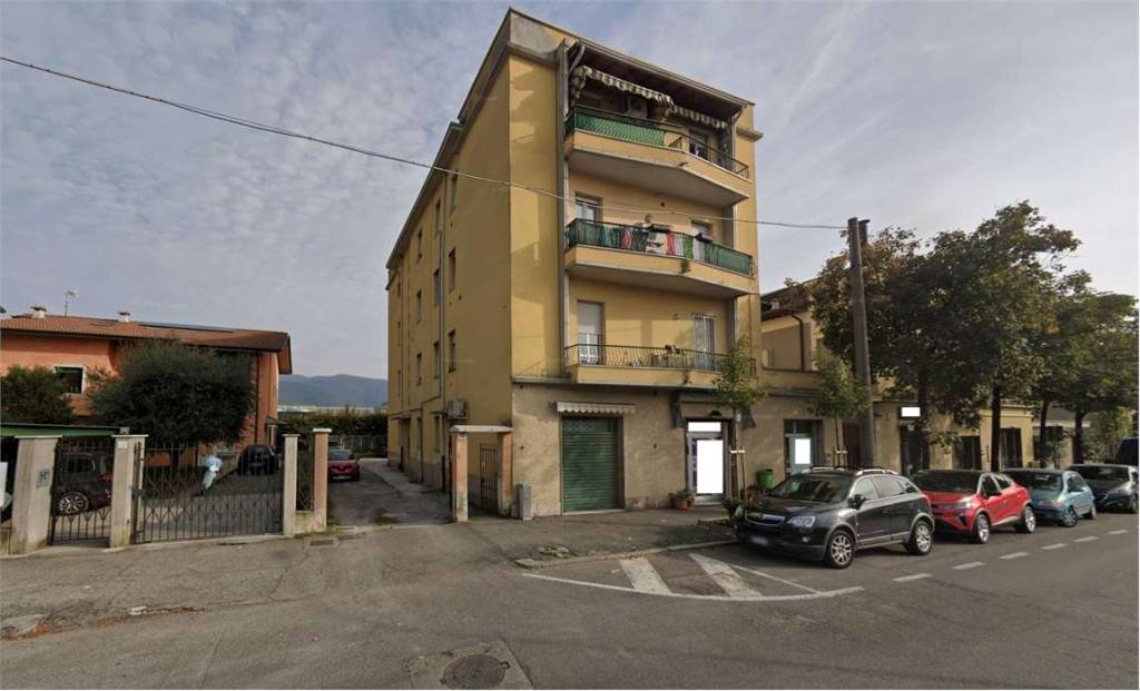 appartamento in vendita a Brescia in zona Borgo Trento