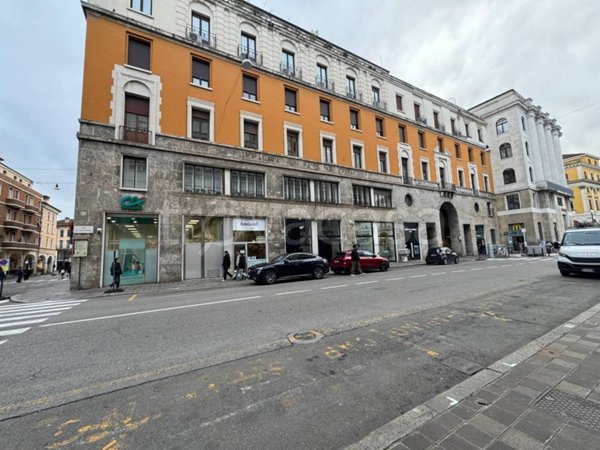 appartamento in vendita a Brescia in zona Centro Storico