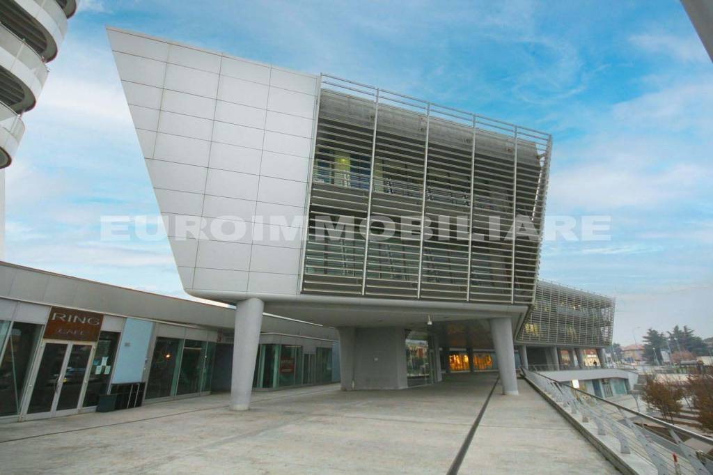ufficio in vendita a Brescia in zona Casazza