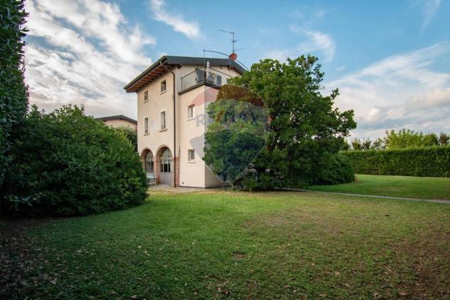 casa indipendente in vendita a Brescia in zona Volta