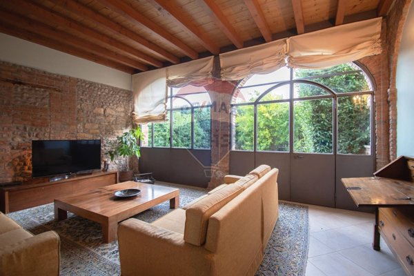casa indipendente in vendita a Brescia in zona Quartiere Primo Maggio