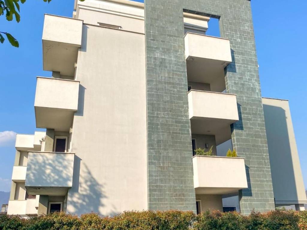 appartamento in vendita a Brescia in zona Mompiano