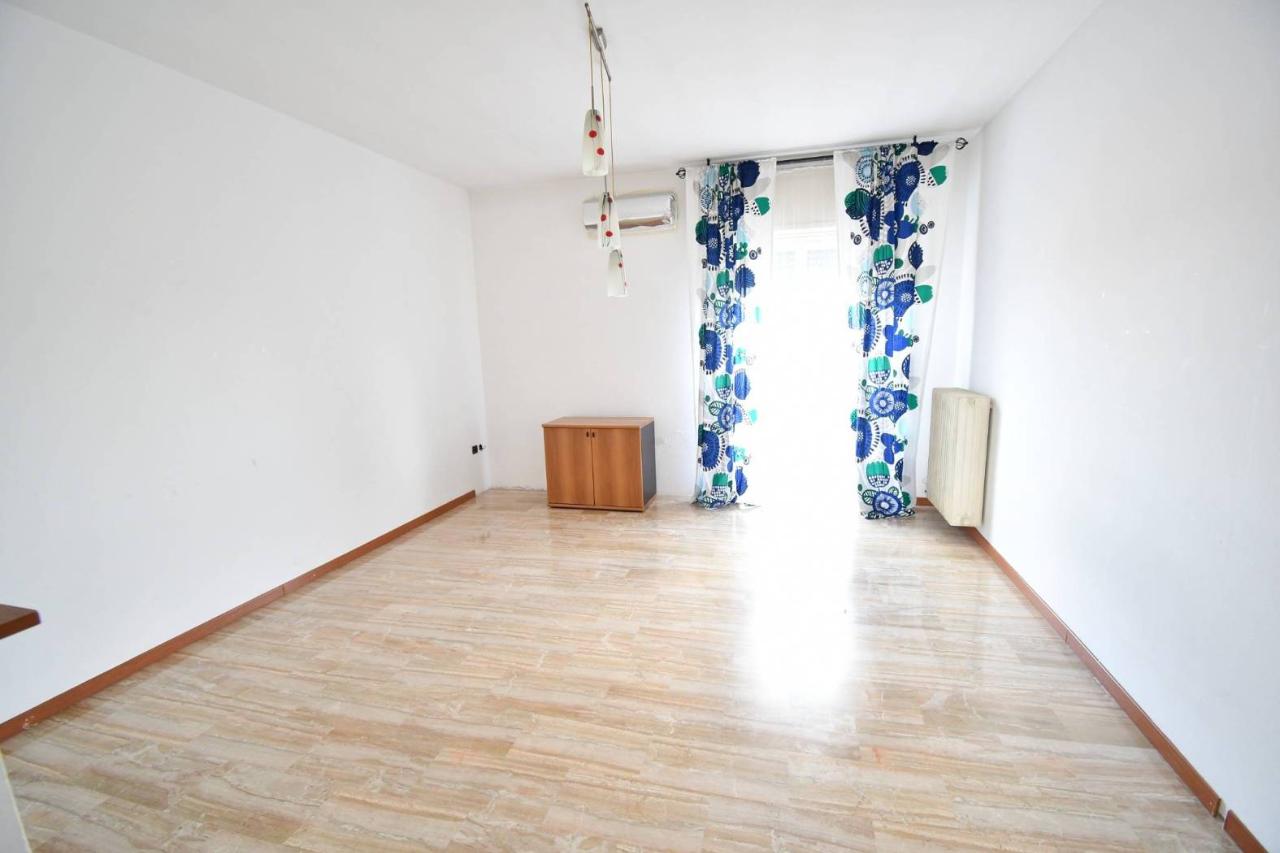appartamento in vendita a Brescia in zona Villaggio Sereno
