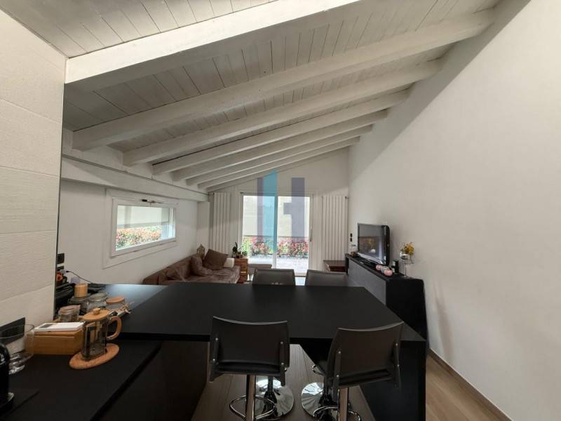 casa indipendente in vendita a Brescia in zona Buffalora