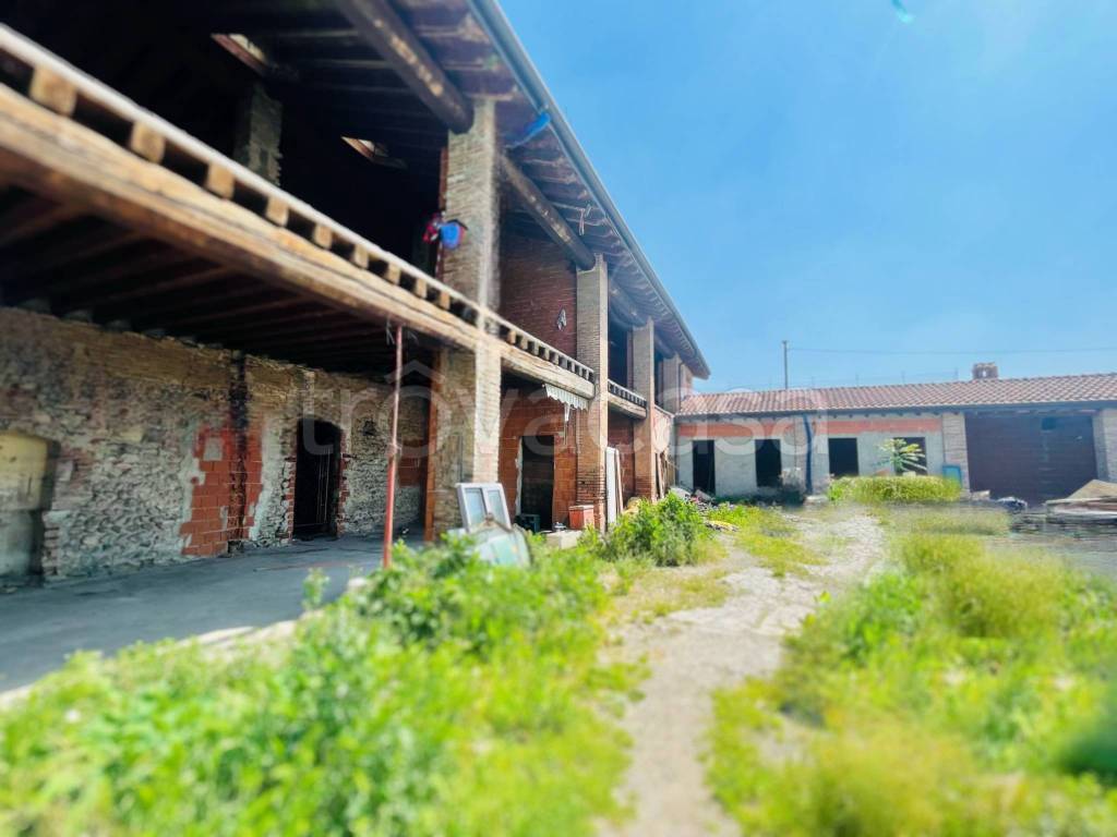 casa indipendente in vendita a Brescia in zona Quartiere Primo Maggio