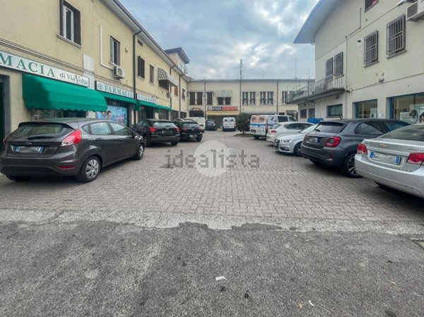 locale commerciale in vendita a Brescia in zona Volta
