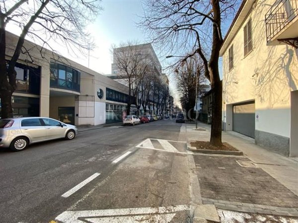 locale di sgombero in vendita a Brescia in zona Porta Milano