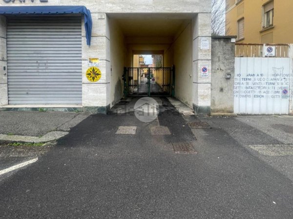 locale di sgombero in vendita a Brescia in zona Porta Venezia