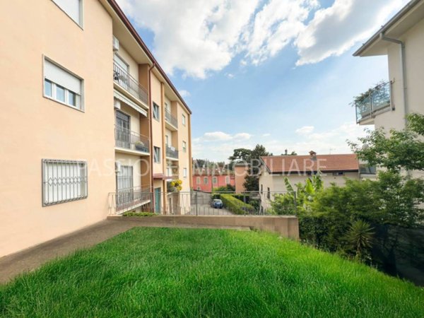 appartamento in vendita a Brescia in zona Crocifissa di Rosa