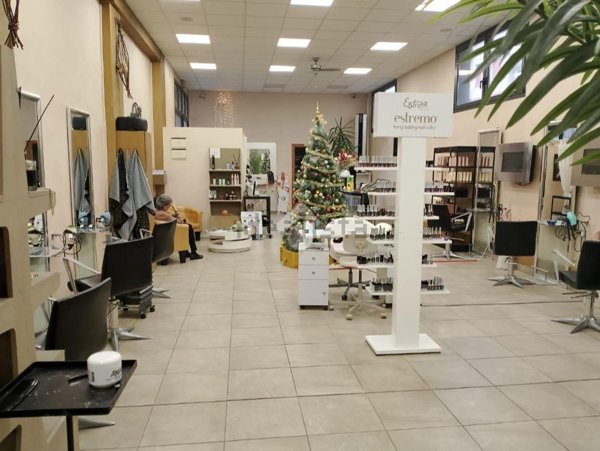 locale commerciale in vendita a Brescia in zona Casazza