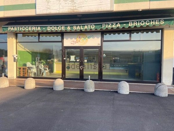 negozio in vendita a Brescia in zona Villaggio Badia