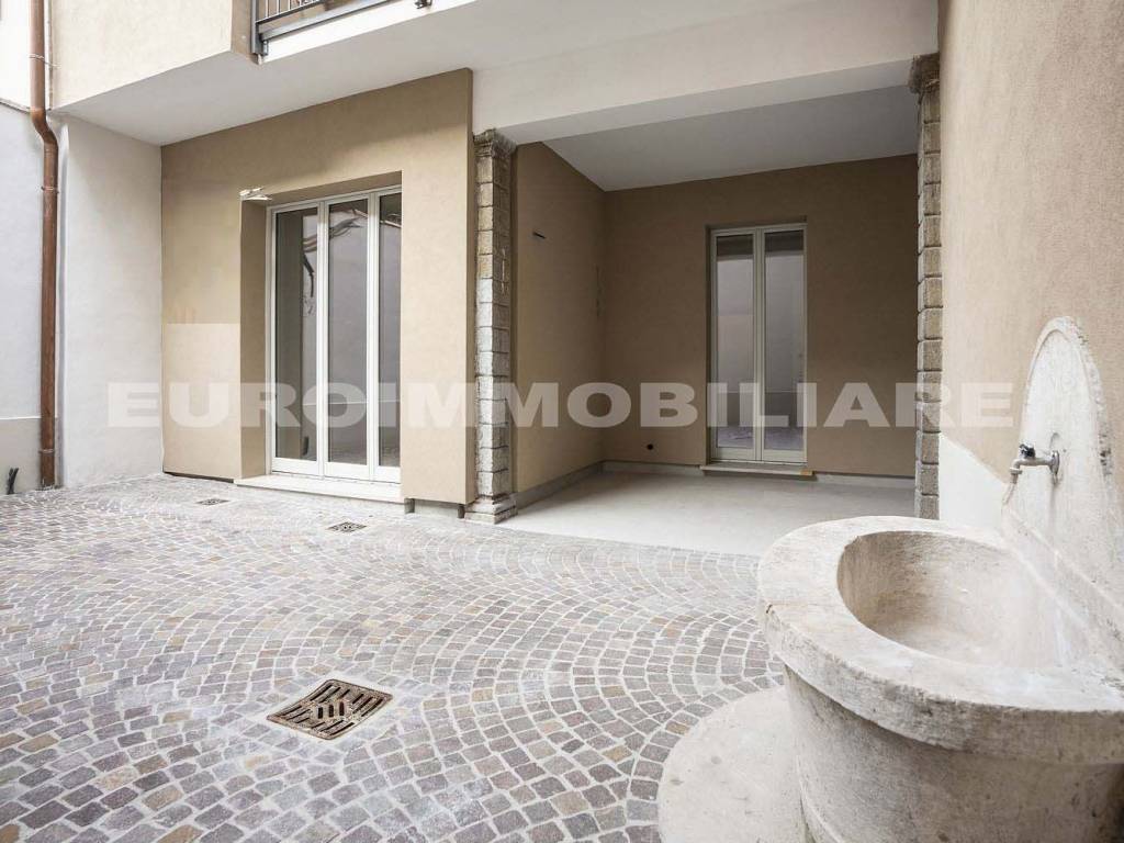 appartamento in vendita a Brescia in zona Centro Storico