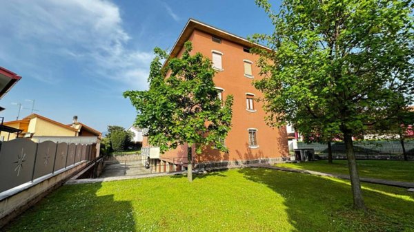 appartamento in vendita a Brescia in zona Villaggio Violino