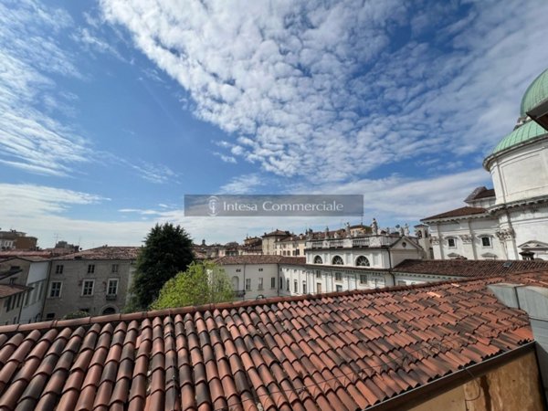 appartamento in vendita a Brescia in zona Centro Storico