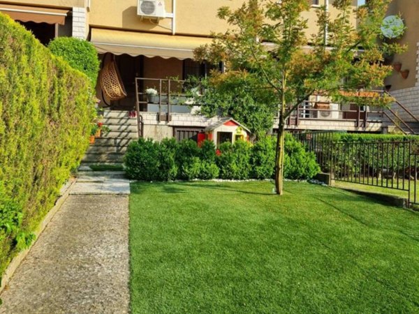 casa indipendente in vendita a Brescia in zona San Polo