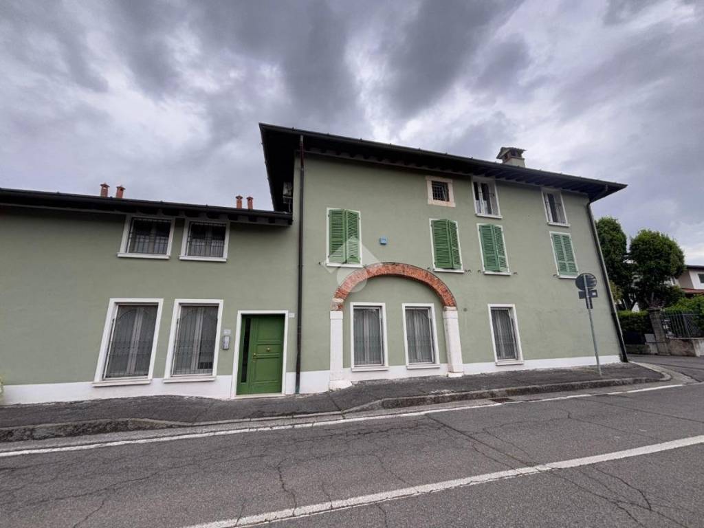 appartamento in vendita a Brescia in zona Volta