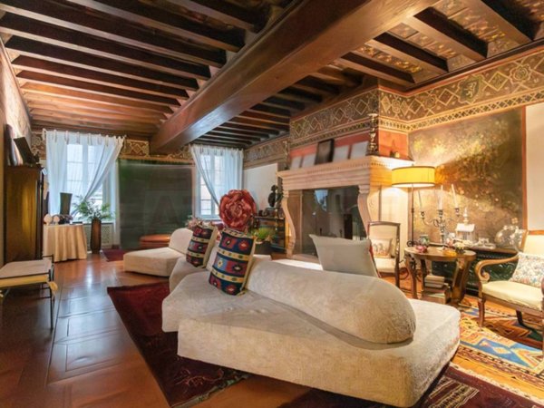 casa indipendente in vendita a Brescia in zona Centro Storico