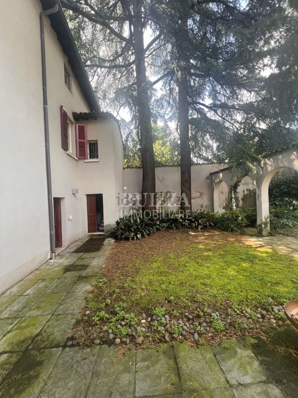 casa indipendente in vendita a Brescia in zona San Bartolomeo