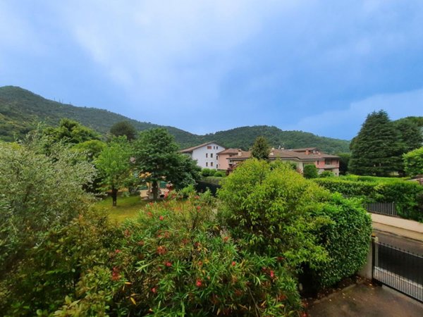 casa indipendente in vendita a Brescia