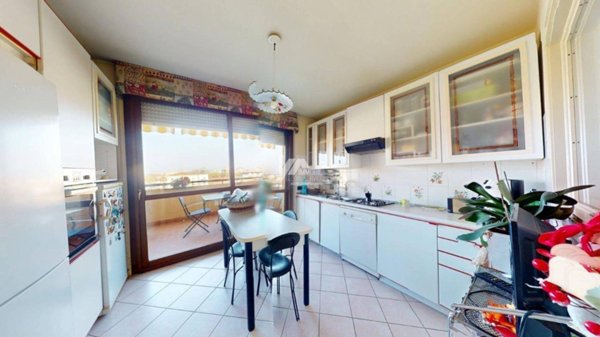 appartamento in vendita a Brescia in zona Villaggio Sereno