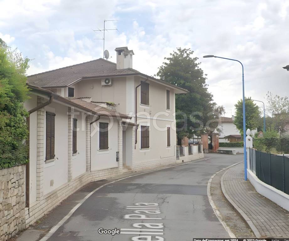 appartamento in vendita a Brescia in zona Folzano