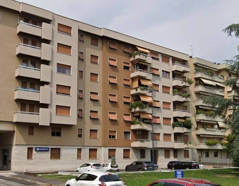 appartamento in vendita a Brescia in zona Volta