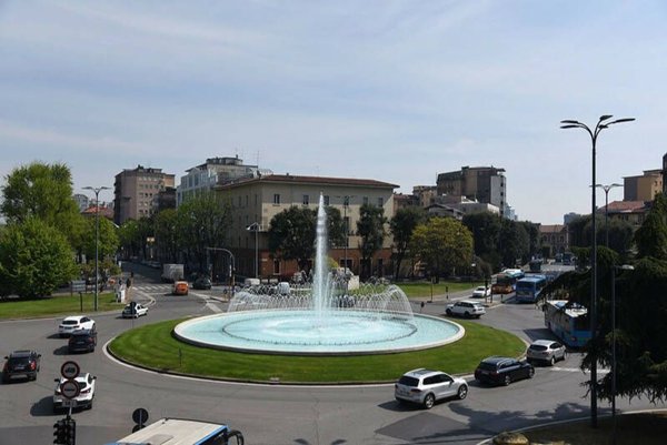 negozio in vendita a Brescia in zona Porta Milano