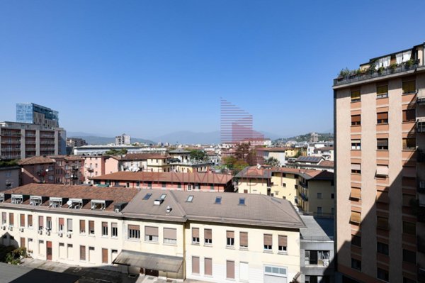 appartamento in vendita a Brescia in zona Quartiere Primo Maggio