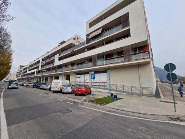 negozio in vendita a Brescia in zona San Polo