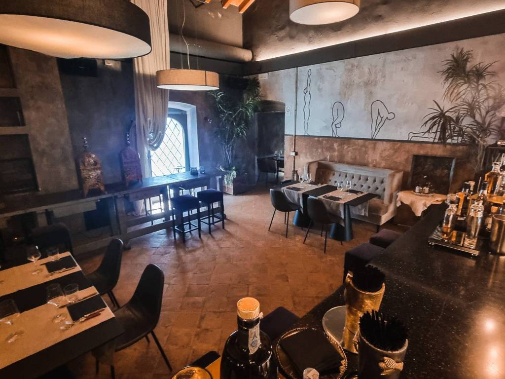 negozio in vendita a Brescia in zona Centro Storico