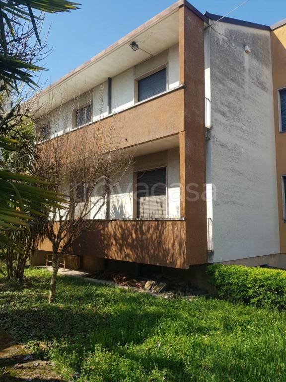 appartamento in vendita a Brescia in zona Chiusure