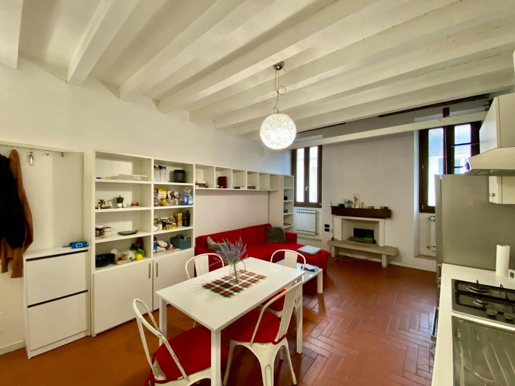 appartamento in vendita a Brescia in zona Centro Storico