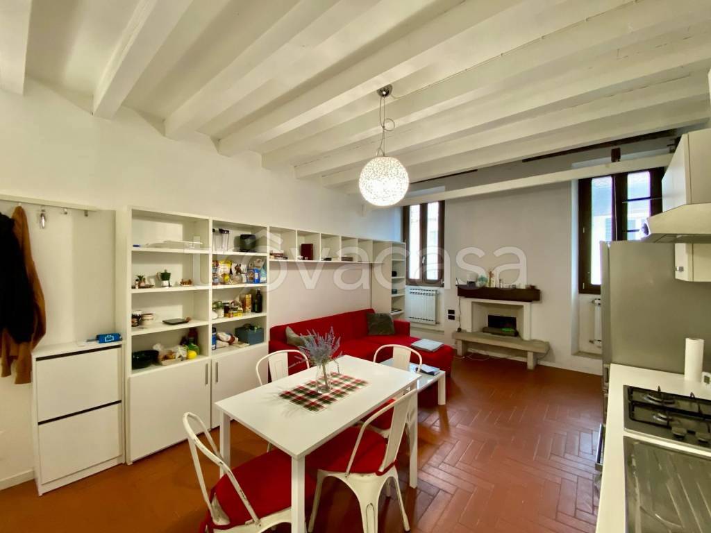 appartamento in vendita a Brescia in zona Centro Storico