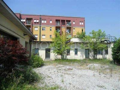 ufficio in vendita a Brescia in zona Quartiere Primo Maggio